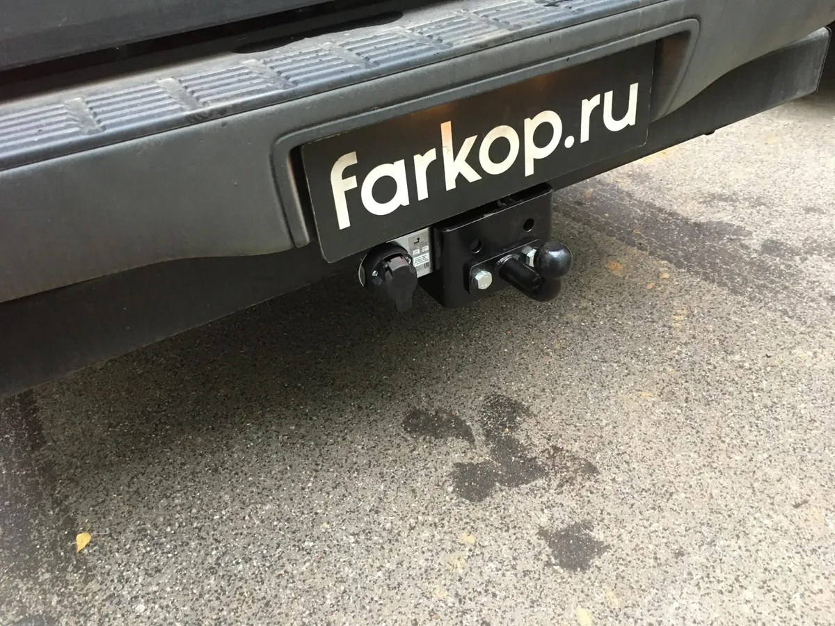 Фаркоп Лидер Плюс для Toyota Hilux 2010-2015 T114-FC в Волгоград Фаркоп Лидер Плюс для Toyota Hilux 2010-2015 T114-FC в Волгоград