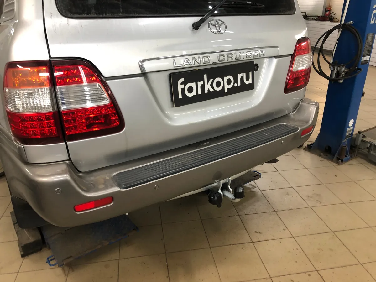 Фаркоп Galia для Toyota Land Cruiser J100 VX 1998-2008 T050A в Волгоград Фаркоп Galia для Toyota Land Cruiser J100 VX 1998-2008 T050A в Волгоград