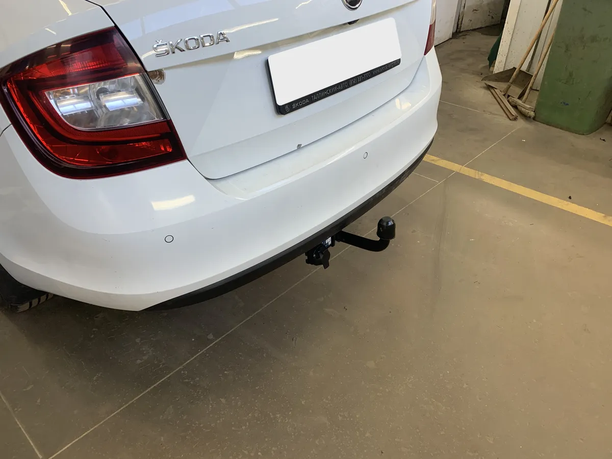 Фаркоп Berg для Skoda Rapid 2014-2020 F.5112.001 в Волгоград Фаркоп Berg для Skoda Rapid 2014-2020 F.5112.001 в Волгоград