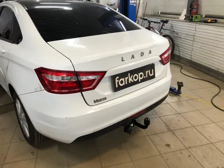 Фаркоп Berg для Lada Vesta (вкл. Cross) 2015-2022 Арт. F.6012.003 F.6012.003 в Волгоград