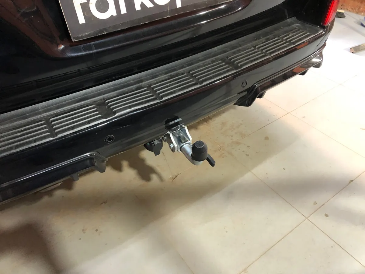 Фаркоп Galia для Toyota Land Cruiser J200 2008- T070C в Волгоград Фаркоп Galia для Toyota Land Cruiser J200 2008- T070C в Волгоград