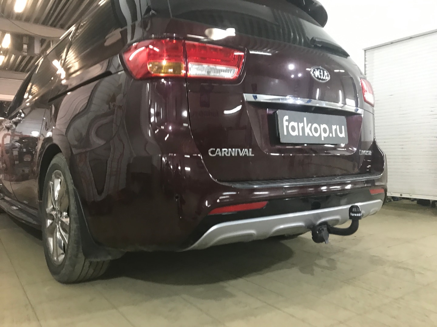 Установили фаркоп Imiola для Kia Carnival 2018 г.