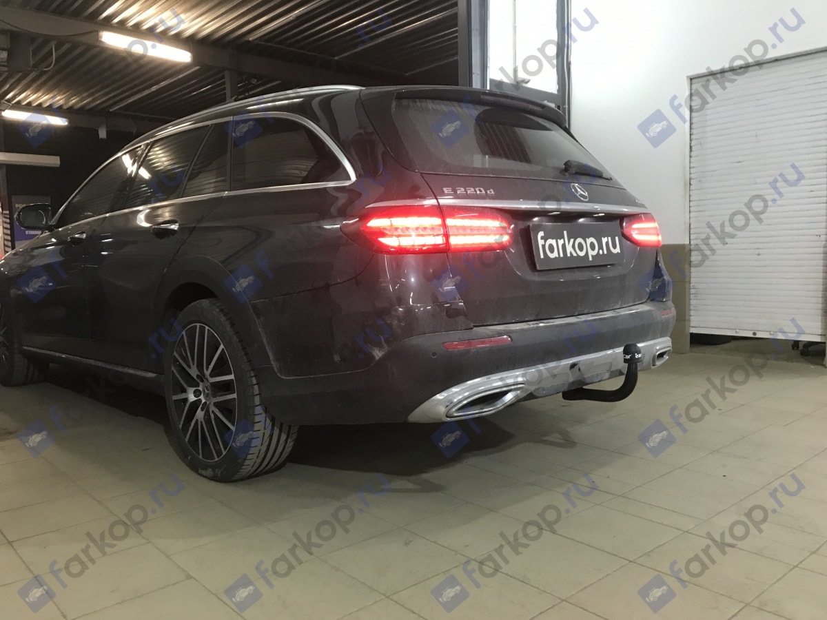 Установили фаркоп Aragon для Mercedes E-class 2021 г. Установили фаркоп Aragon для Mercedes E-class 2021 г.