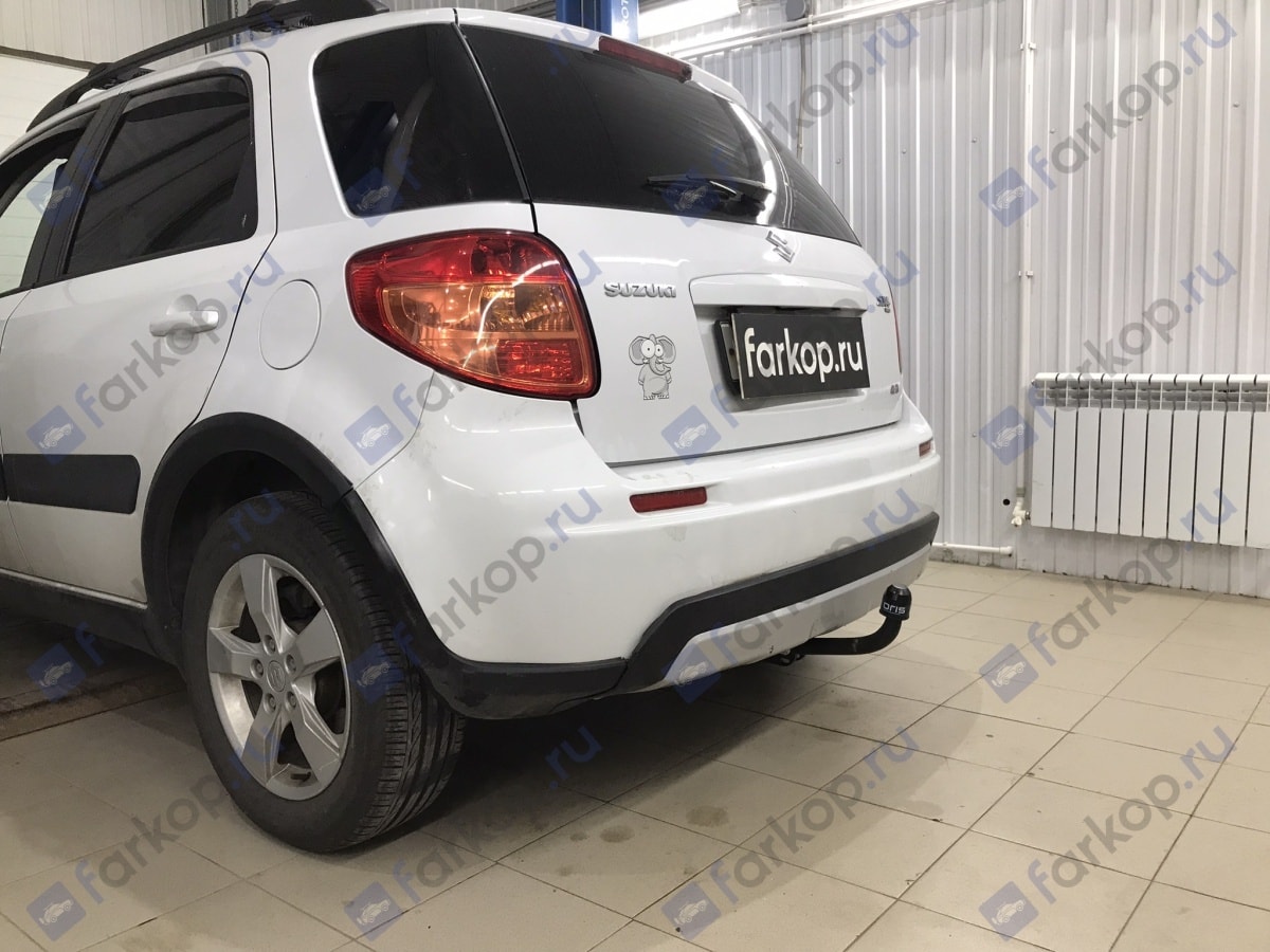 Установили фаркоп Oris для Suzuki SX4 2006-2013 г.в. Установили фаркоп Oris для Suzuki SX4 2006-2013 г.в.