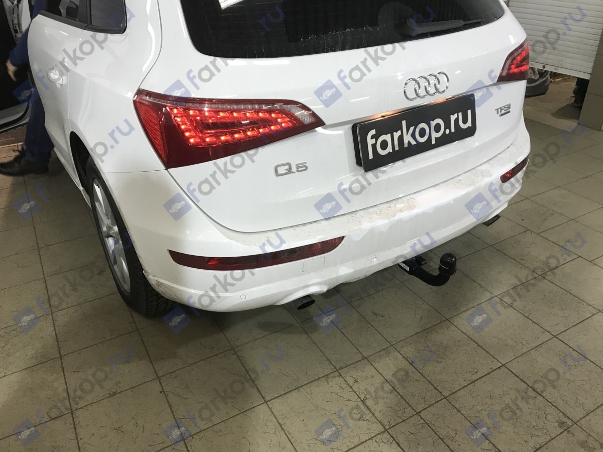 Установили фаркоп Steinhof для Audi Q5 2011 г.в. Установили фаркоп Steinhof для Audi Q5 2011 г.в.