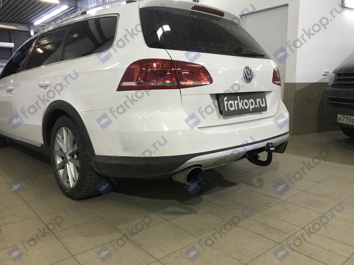 Установили фаркоп Brink для Volkswagen Passat 2012 г.в.