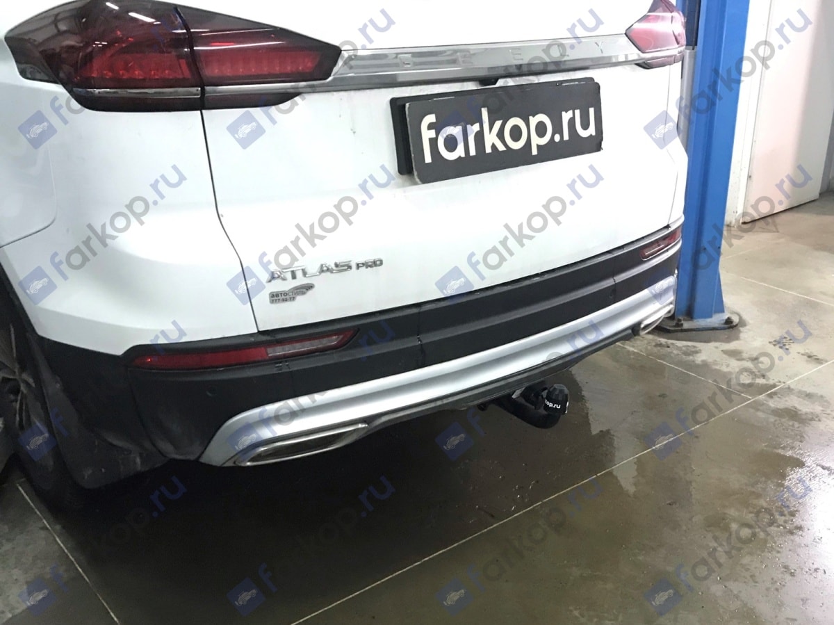 Установили фаркоп Oris для Geely Atlas Pro 2022 г.в.