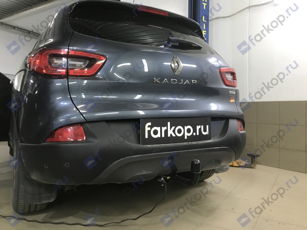Установили фаркоп Auto-Hak для Renault Kadjar 2016 г.