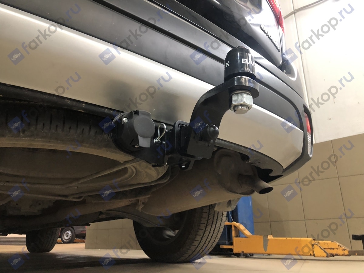 Установили фаркоп TowRus для Mitsubishi Outlander 2018 г.в.