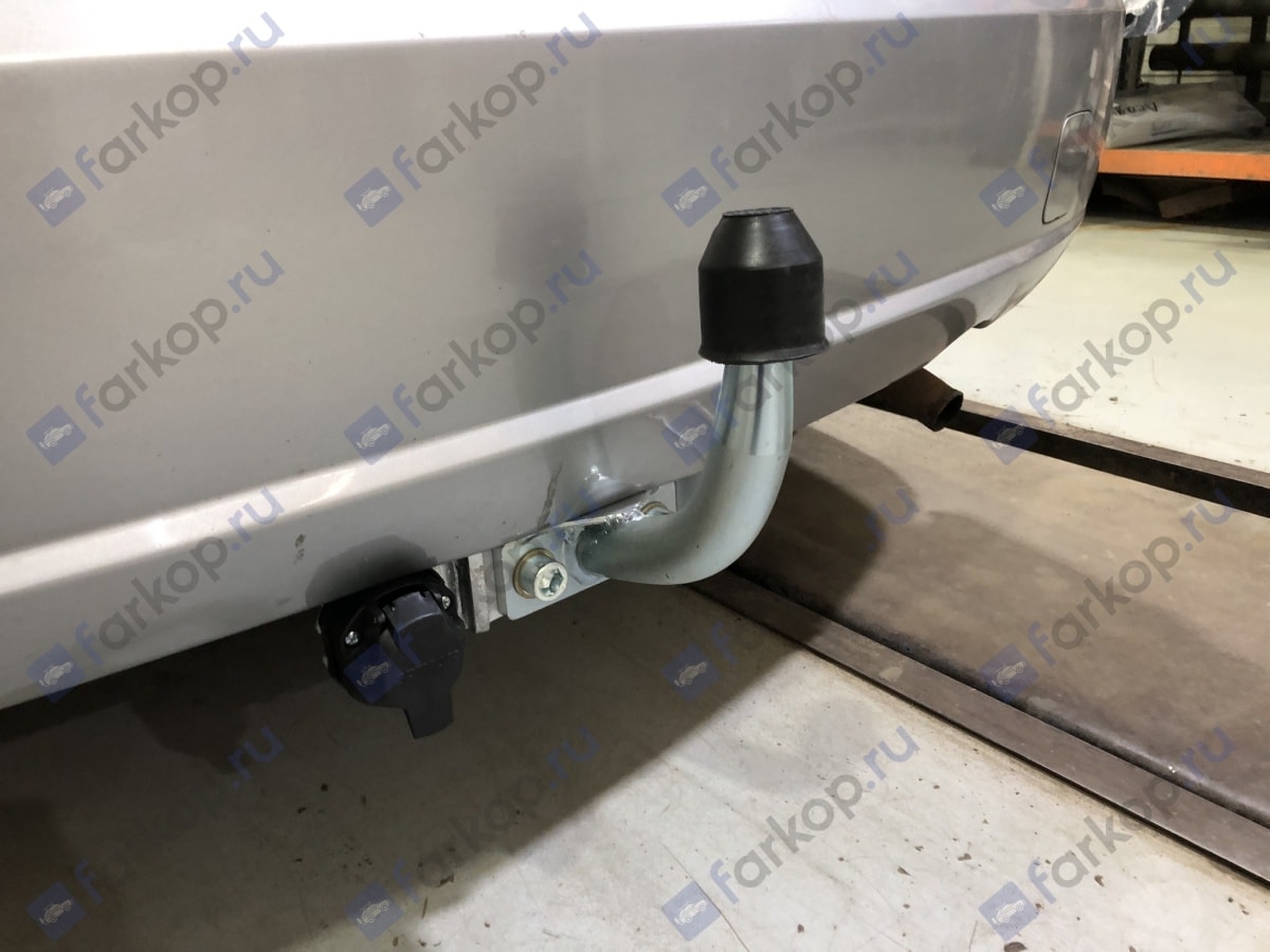 Установили фаркоп Galia для Nissan Almera 2005 г.в. Установили фаркоп Galia для Nissan Almera 2005 г.в.