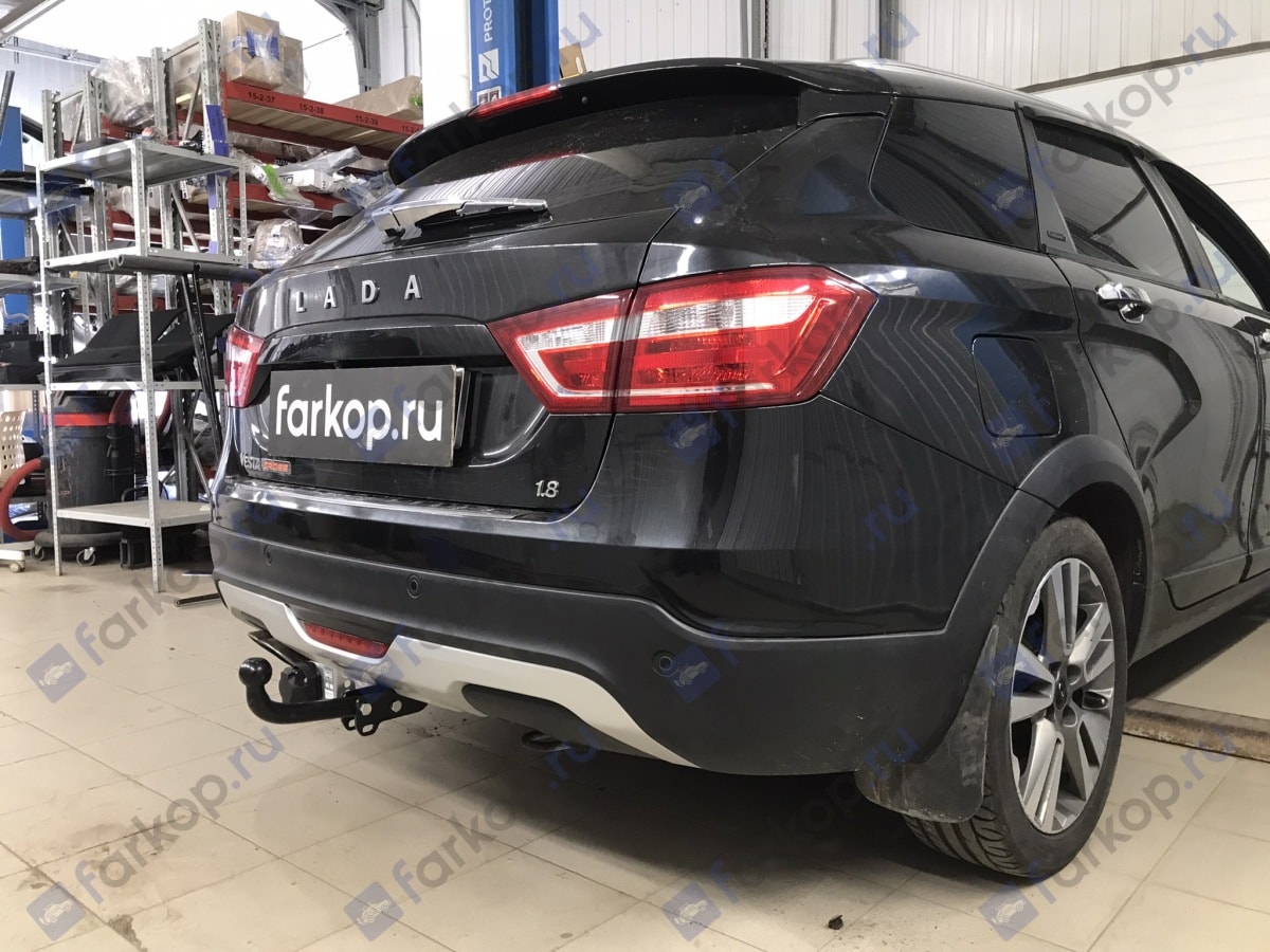 Установили фаркоп Лидер Плюс для Lada Vesta SW Cross 2018 г.в. Установили фаркоп Лидер Плюс для Lada Vesta SW Cross 2018 г.в.