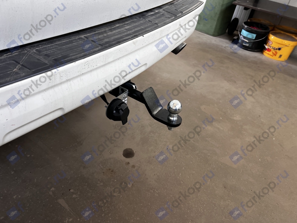 Установили фаркоп Лидер Плюс для Toyota Land Cruiser Prado J150 2010 г.в. Установили фаркоп Лидер Плюс для Toyota Land Cruiser Prado J150 2010 г.в.