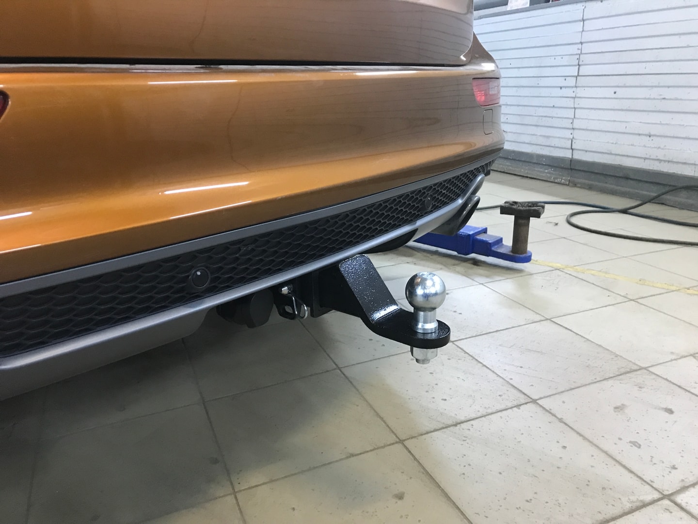 Установили фаркоп Лидер Плюс для Audi Q5 2008-2017 г.в.